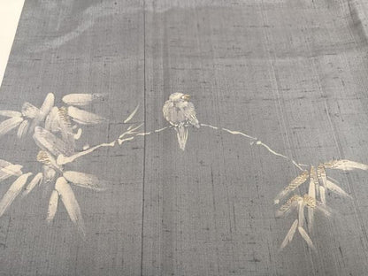 平和屋着物●訪問着　作家物　山口敬三　紬地　刺繍　ろうけつ染　雀　暈し染め　正絹　逸品　AABM3320ph