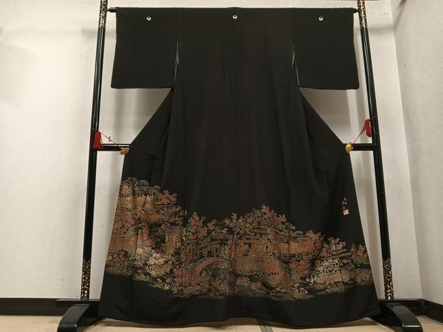 平和屋着物●豪華黒留袖　作家物　御所車風景草花文　金彩蒔絵　正絹　逸品　AABM3330ph