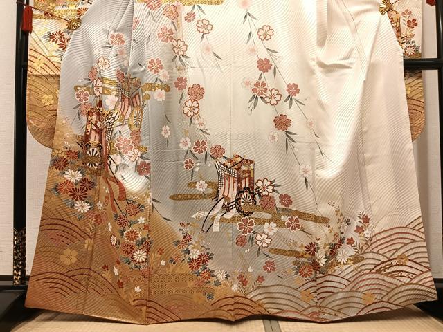 平和屋着物●豪華振袖　駒刺繍　御所車花文　暈し染め　金彩　正絹　逸品　AABM3331ph