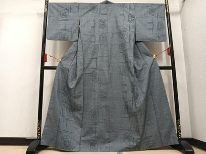 平和屋着物●本場大島紬　7マルキ　亀甲文　正絹　逸品　AABM3346ph