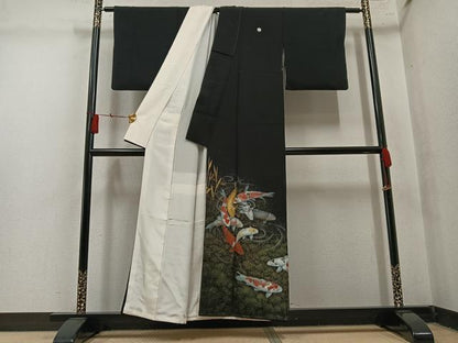 平和屋着物●豪華黒留袖　作家物　手描き　鯉　暈し染め　金彩　正絹　逸品　AABM3354ph