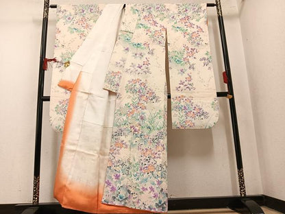 平和屋着物●豪華振袖　駒刺繍　草花文　金彩　正絹　逸品　AABM3373ph