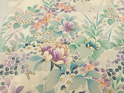 平和屋着物●豪華振袖　駒刺繍　草花文　金彩　正絹　逸品　AABM3373ph
