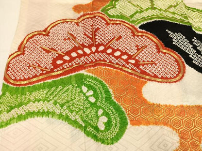平和屋着物●豪華振袖　絞り　駒刺繍　亀甲松文　金彩　正絹　逸品　AABM3375ph