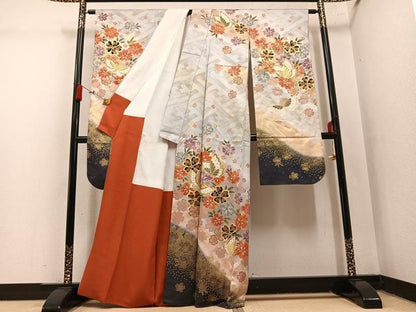 平和屋着物●豪華振袖　駒刺繍　花蝶文　暈し染め　金彩　正絹　逸品　AABM3377ph