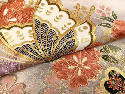 平和屋着物●豪華振袖　駒刺繍　花蝶文　暈し染め　金彩　正絹　逸品　AABM3377ph