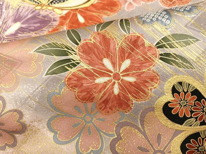 平和屋着物●豪華振袖　駒刺繍　花蝶文　暈し染め　金彩　正絹　逸品　AABM3377ph