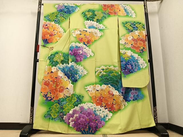 平和屋着物●豪華振袖　駒刺繍　草花宝尽くし　暈し染め　金彩　正絹　逸品　AABM3385ph