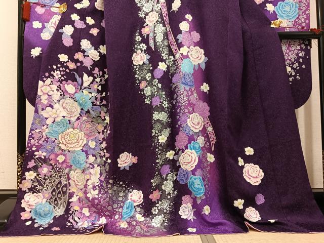平和屋着物●豪華振袖　刺繍　舞花文　暈し染め　銀彩　銀通し地　ロング丈　正絹　逸品　AABM3393ph