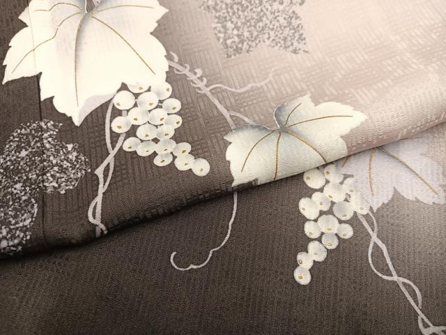 平和屋着物●訪問着　葡萄蔦の葉文　暈し染め　金彩　鈴乃屋扱い　正絹　逸品　AABM3398ph