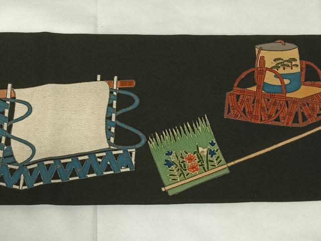平和屋着物◎九寸名古屋帯　刺繍　人物文　黒地　金糸　正絹　逸品　AABM3426dk