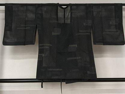 平和屋着物▽道行コート　スリーシーズン　春夏秋　塵除け　幾何学文様　黒地　正絹　逸品　AABM3596jh
