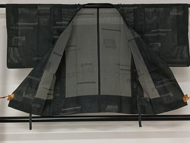 平和屋着物▽道行コート　スリーシーズン　春夏秋　塵除け　幾何学文様　黒地　正絹　逸品　AABM3596jh