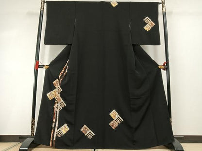 平和屋着物●訪問着　駒刺繍　宝尽くし花文　黒地　金彩　三越扱い　正絹　逸品　AABM3697fy