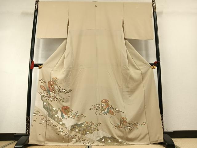 平和屋着物●豪華色留袖　駒刺繍　貝桶花文　金彩　正絹　逸品　AABM3702fy