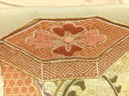 平和屋着物●豪華色留袖　駒刺繍　貝桶花文　金彩　正絹　逸品　AABM3702fy