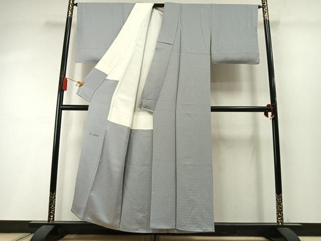 平和屋着物●上質な色無地　吉祥花地紋　白鼠色　正絹　逸品　未使用　AABM3721fy