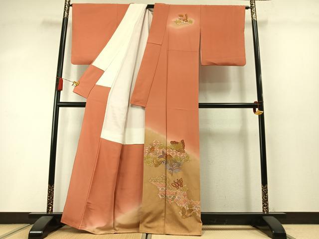 平和屋着物●中国三大刺繍　スワトウ刺繍　汕頭刺繍　総刺繍　訪問着　花蝶文　暈し染め　金糸　金彩　正絹　逸品　AABM3724fy