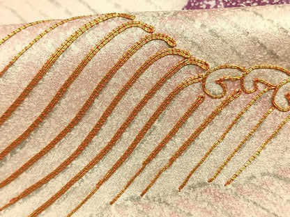 平和屋着物●豪華振袖　駒刺繍　立波文　金彩　正絹　逸品　AABM3752fy