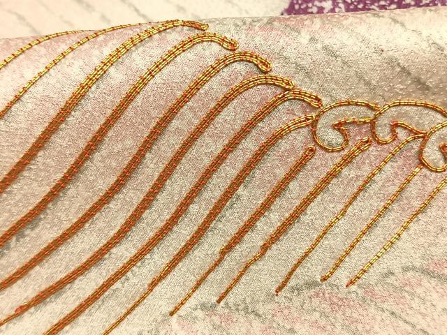 平和屋着物●豪華振袖　駒刺繍　立波文　金彩　正絹　逸品　AABM3752fy