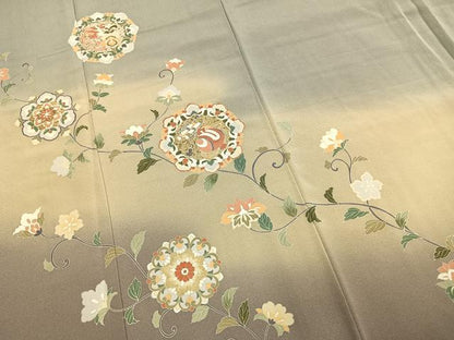 平和屋着物●訪問着　作家物　吉祥花鳥文　暈し染め　金彩　正絹　逸品　AABM3755fy