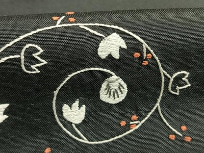 平和屋着物●上質な紬　総刺繍　花唐草文　正絹　逸品　AABM3764fy