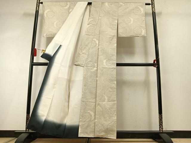 平和屋着物●本場大島紬　白大島　9マルキ　吉祥花文　正絹　逸品　AABM3833fy