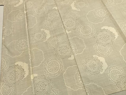 平和屋着物●本場大島紬　白大島　9マルキ　吉祥花文　正絹　逸品　AABM3833fy