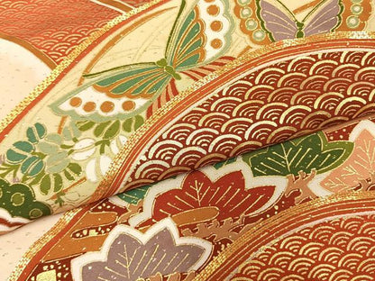 平和屋着物●豪華振袖　駒刺繍　花蝶扇文　暈し染め　金彩　金通し地　正絹　逸品　AABM3844fy