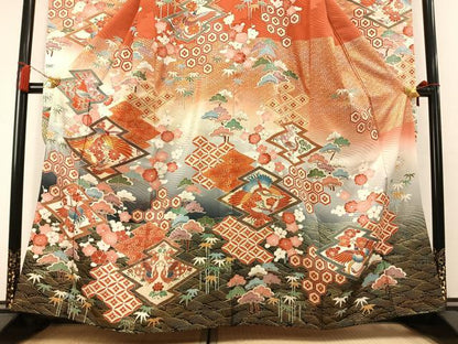平和屋着物●豪華振袖　駒刺繍　松竹梅　孔雀花文　暈し染め　金彩　正絹　逸品　AABM3860fy