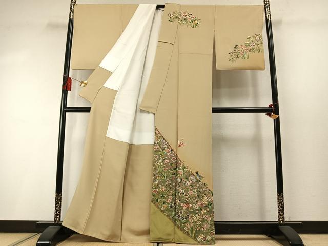 平和屋着物●中国三大刺繍　スワトウ刺繍　汕頭刺繍　総刺繍　訪問着　作家物　舞蝶花鳥文　暈し染め　金糸　正絹　逸品　AABM3880fy
