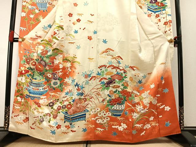 平和屋着物●豪華振袖　駒刺繍　松竹梅　草花陶器文　暈し染め　金彩　正絹　逸品　AABM3925fy