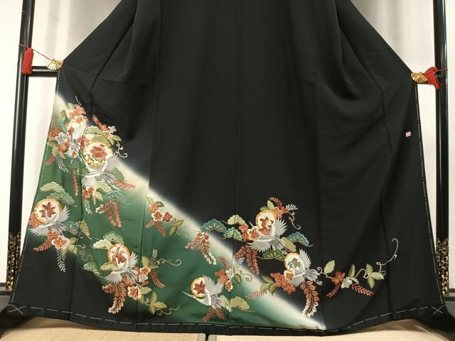 平和屋着物●豪華黒留袖　作家物　駒刺繍　総刺繍　飛鶴枝松花文　暈し染め　金糸　正絹　逸品　未使用　AABM3945fy