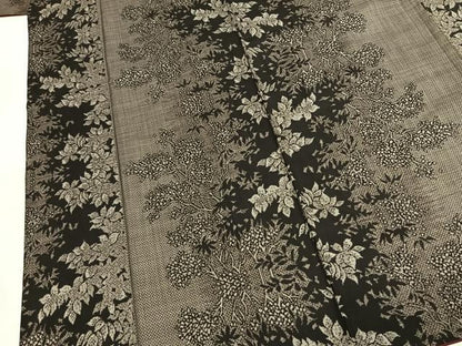 平和屋着物●本場大島紬　割り込み絣　草花文　正絹　逸品　AABM4004fy
