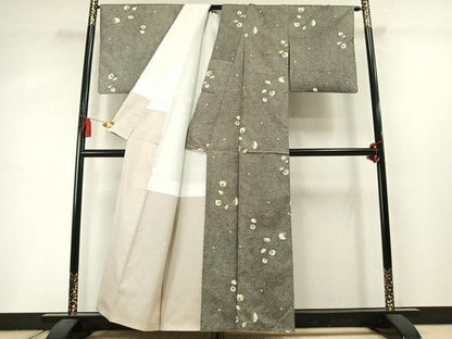平和屋着物●本場染大島紬　草花文　正絹　逸品　AABM4010fy