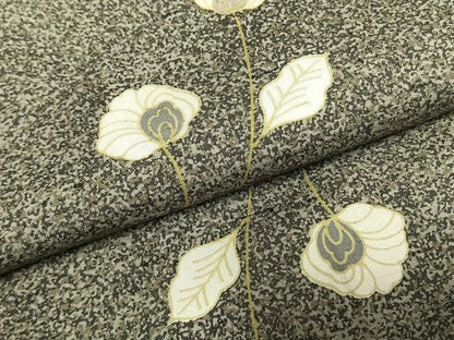 平和屋着物●本場染大島紬　草花文　正絹　逸品　AABM4010fy