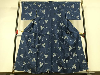 平和屋着物●上質な紬　葡萄唐草文　正絹　逸品　AABM4043fy