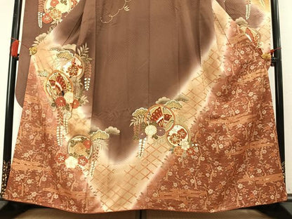 平和屋着物●豪華振袖　駒刺繍　花蝶丸文　暈し染め　金彩　正絹　逸品　AABM4133fy