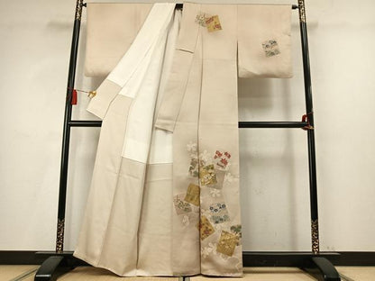 平和屋着物●訪問着　松竹梅　色紙重ね花文　暈し染め　金彩　正絹　逸品　AABM4138fy