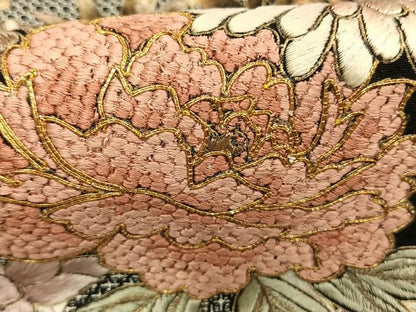 平和屋着物●豪華黒留袖　駒刺繍　草花文　金糸　金彩　正絹　逸品　AABM4176fy