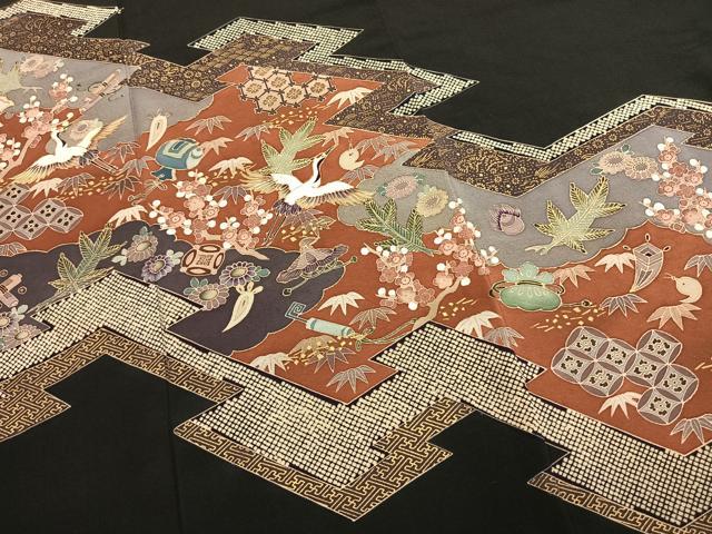 平和屋着物●豪華黒留袖　作家物　駒刺繍　飛鶴宝尽くし文様　金彩　正絹　逸品　AABM4196fy