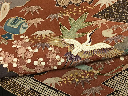平和屋着物●豪華黒留袖　作家物　駒刺繍　飛鶴宝尽くし文様　金彩　正絹　逸品　AABM4196fy