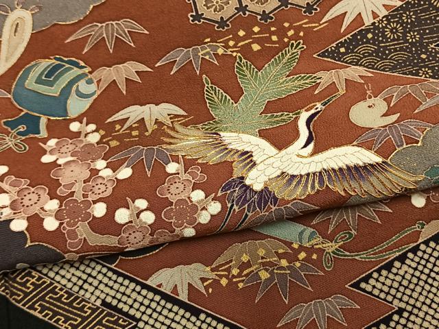平和屋着物●豪華黒留袖　作家物　駒刺繍　飛鶴宝尽くし文様　金彩　正絹　逸品　AABM4196fy