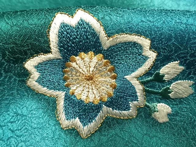 平和屋着物●小振袖　二尺袖　総刺繍　舞桜文　暈し染め　金糸　洗える着物　AABM4215fy