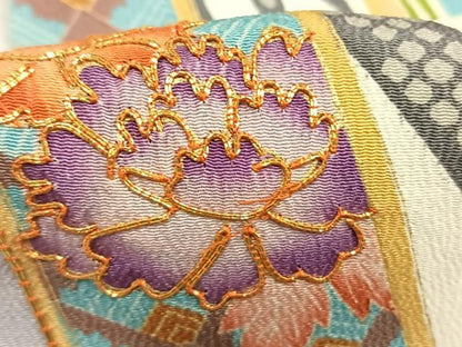 平和屋着物●豪華振袖　駒刺繍　松竹梅　飛鶴熨斗花文　金彩　正絹　逸品　AABM4233fy