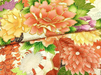 平和屋着物●豪華振袖　駒刺繍　片輪車花文　金彩　正絹　逸品　AABM4238fy