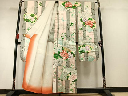 平和屋着物●豪華振袖　駒刺繍　地紙重ね花文　金彩　正絹　逸品　AABM4257fy