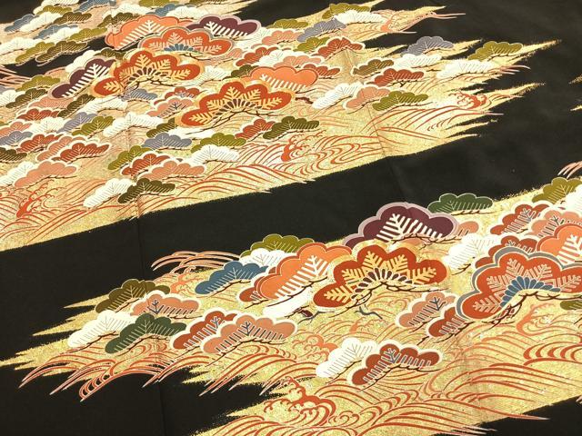 平和屋着物●豪華黒留袖　駒刺繍　松　金銀彩　正絹　逸品　未使用　AABM4261fy