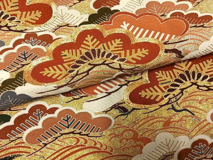 平和屋着物●豪華黒留袖　駒刺繍　松　金銀彩　正絹　逸品　未使用　AABM4261fy