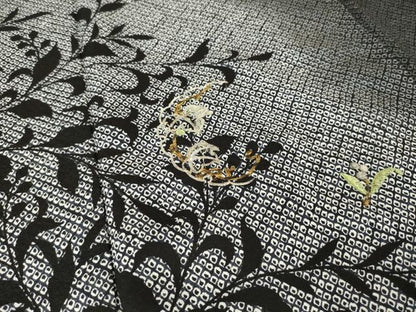 平和屋着物●訪問着　刺繍　鹿の子花唐草文　暈し染め　黒地　金銀糸　金彩　正絹　逸品　AABM4295ck